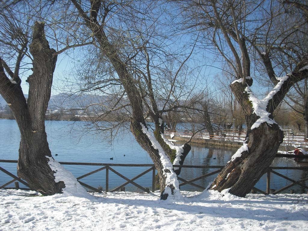 La Casa Sul Lago Posta Fibreno Exterior foto